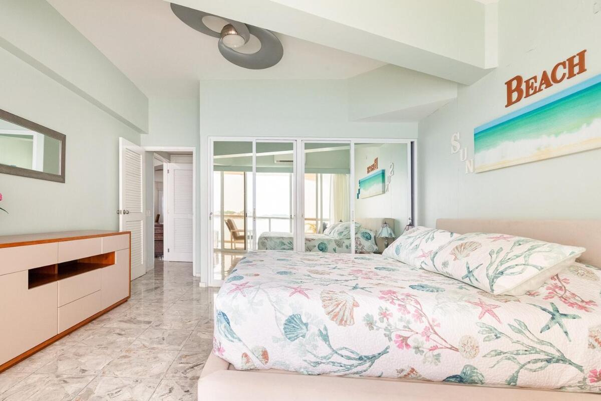 Great Beachfront Condo,11th Floor, Great View! Apartamento *