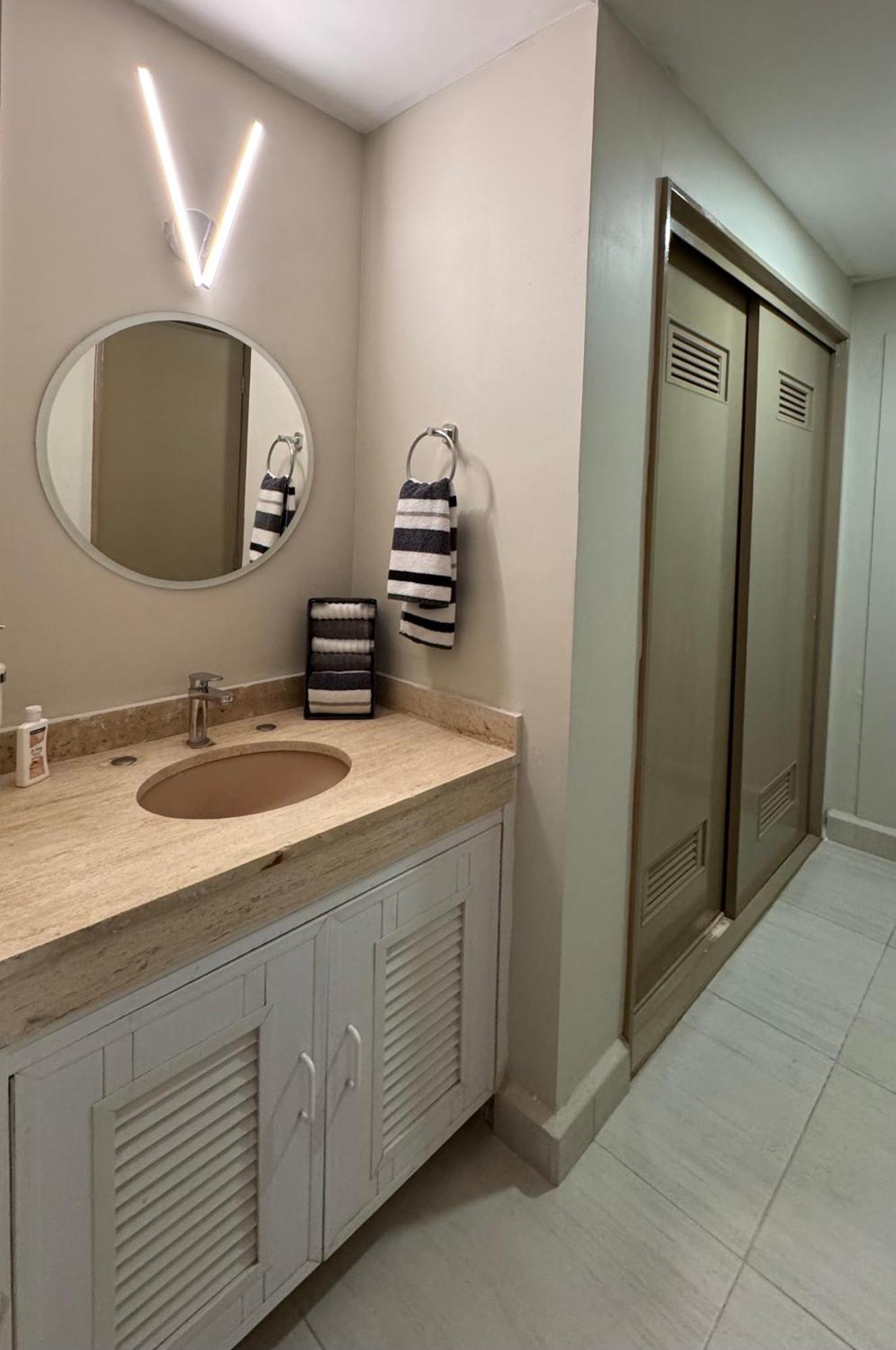 Hotel Torres Gemelas 3*