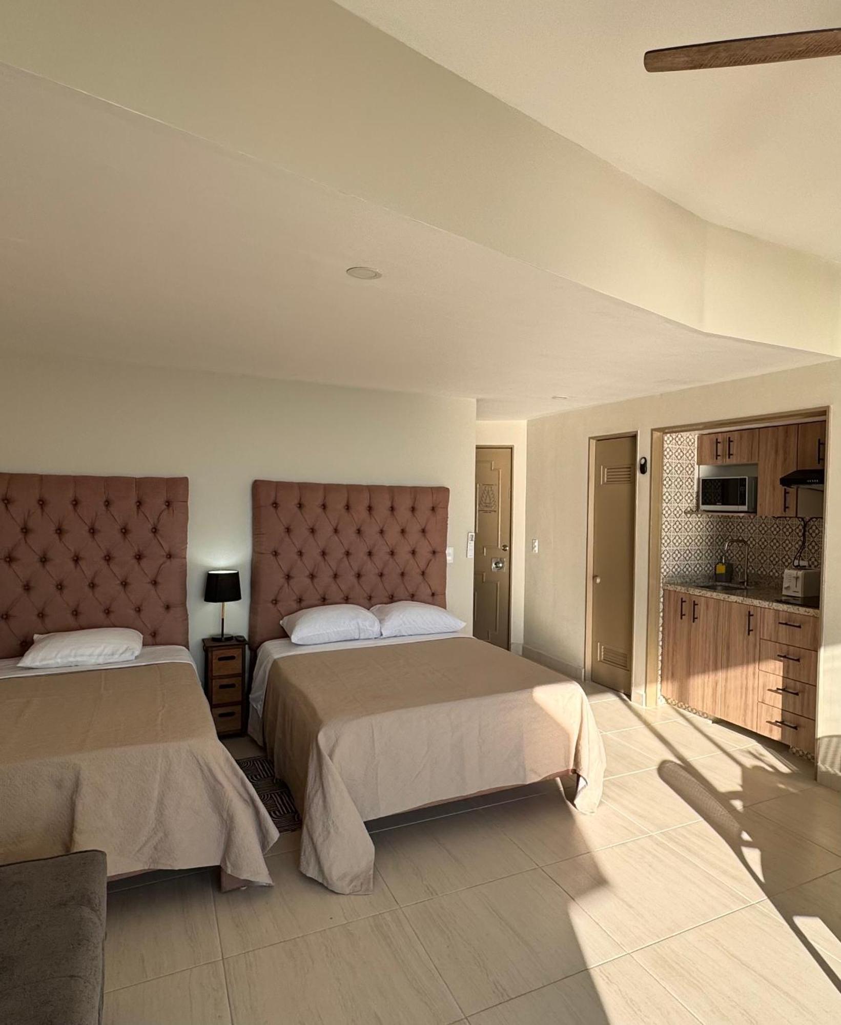 Hotel Torres Gemelas