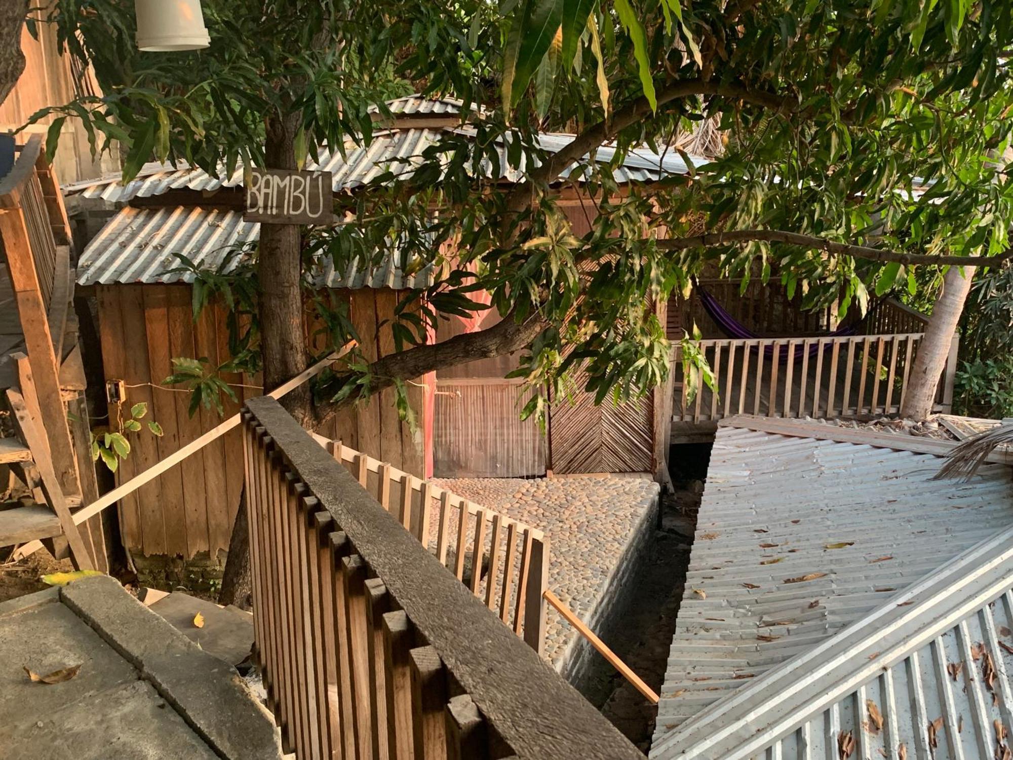 Donde Mira El Sol Retirado Y Espacioso Con Condiciones Ideales Pasar La Contingencia Con La Mayor Seguridad Hotel Acapulco
