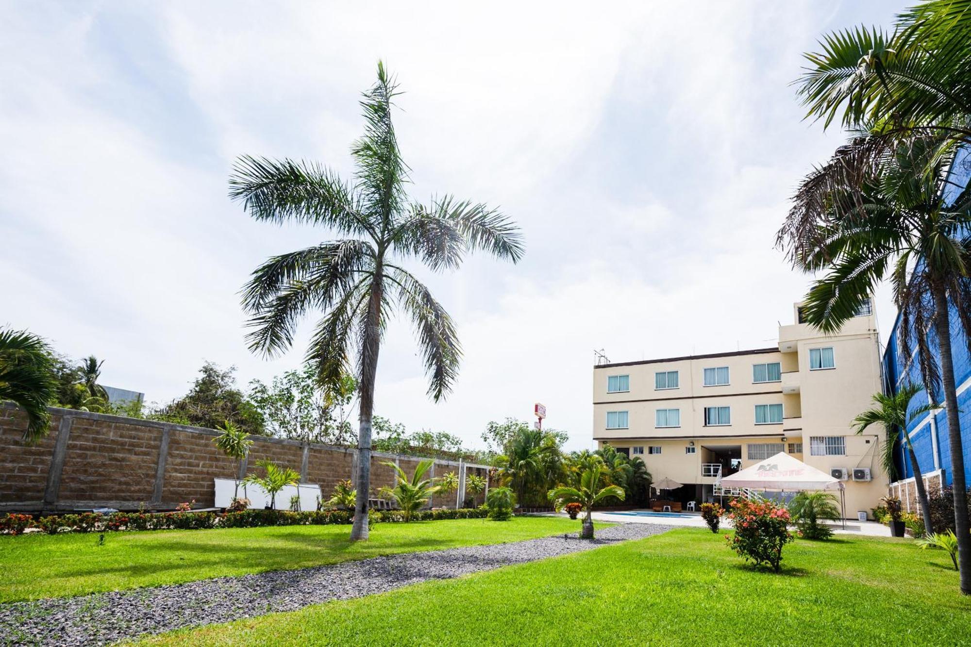 Capital O Caracoles, Hotel 3*