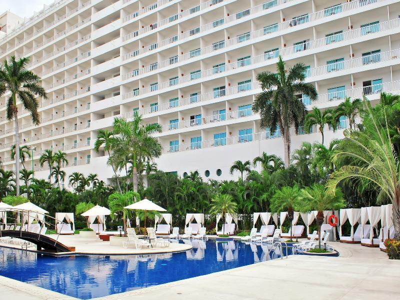 Emporio Hotel 5*