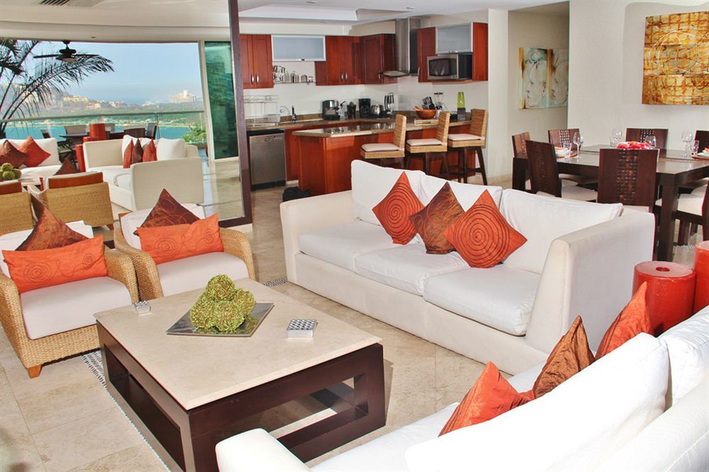B Pichilingue & Club Apartahotel