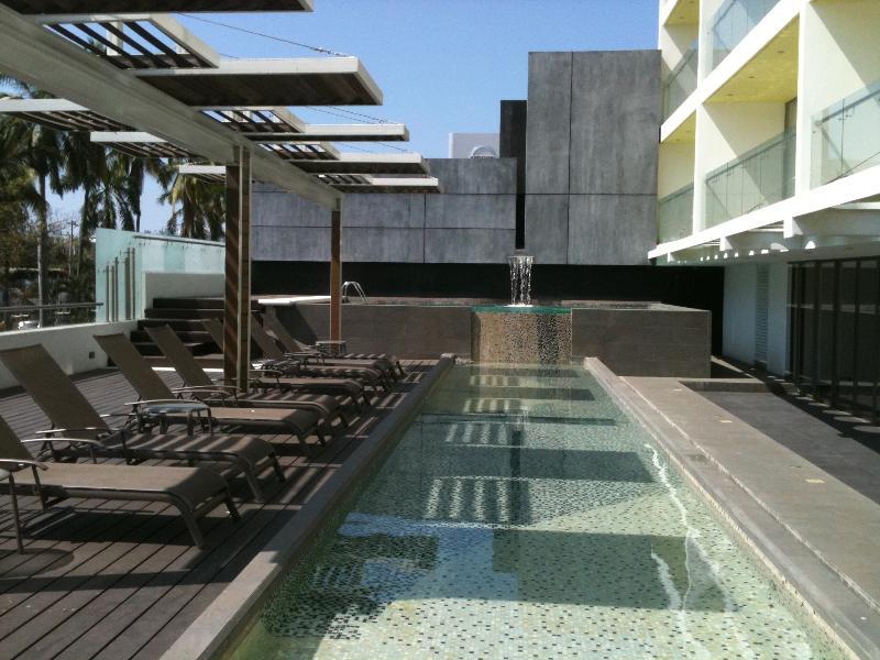 Ramada By Wyndham & 4*