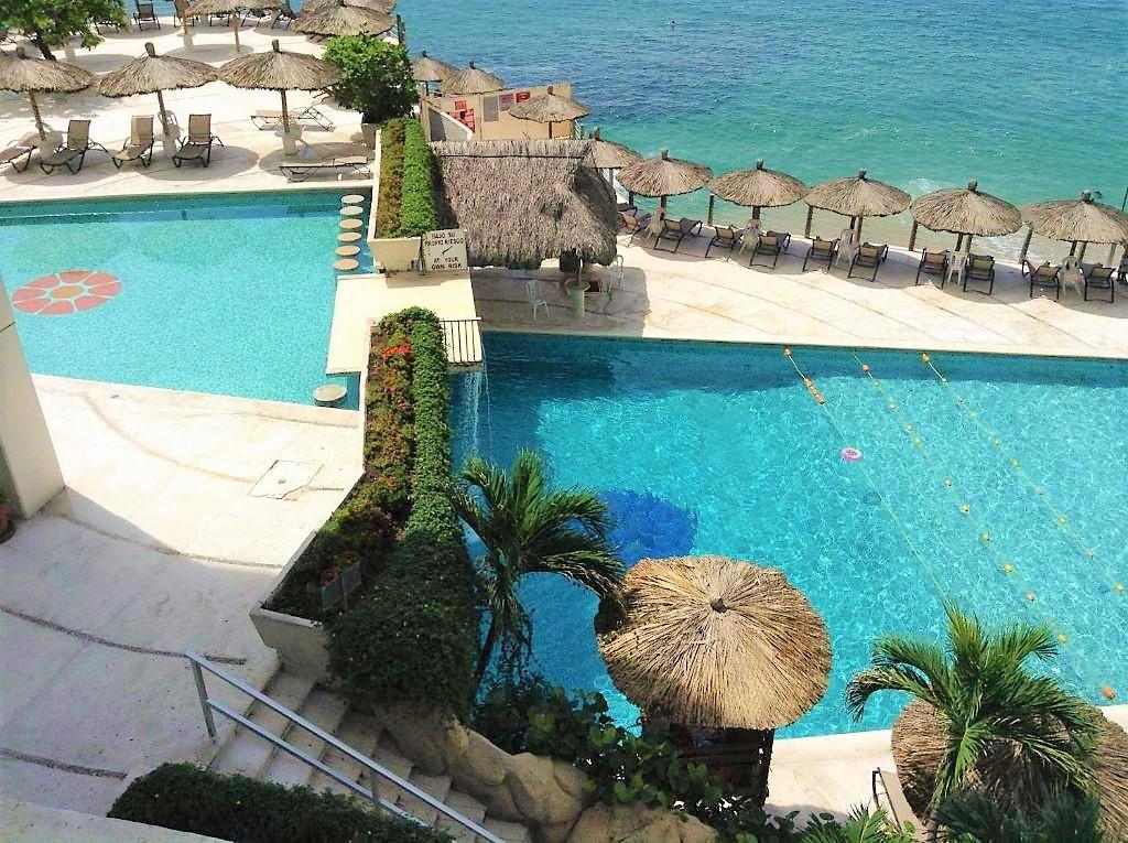 Penthouse En Torres Gemelas Apartahotel