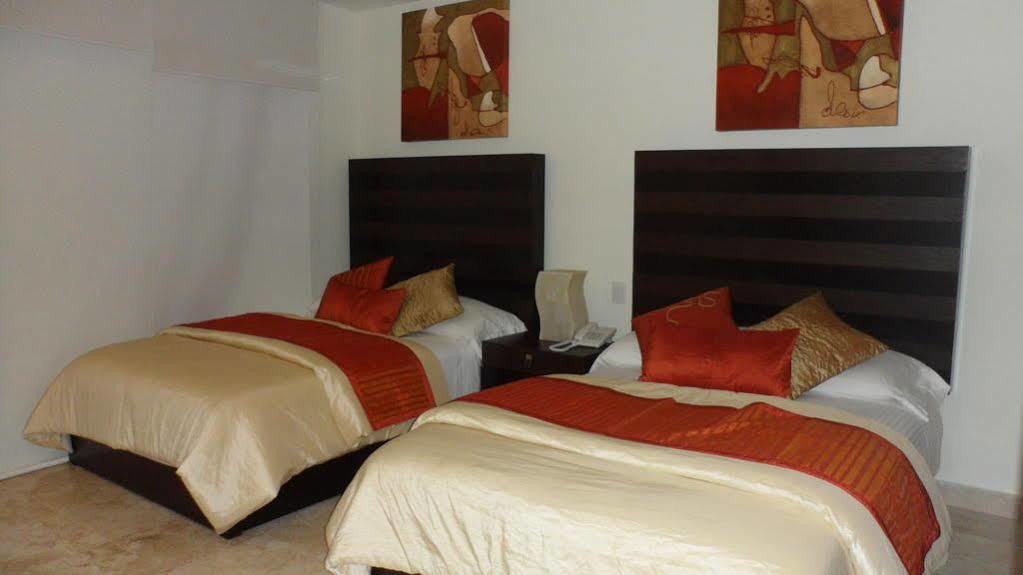 B Pichilingue & Club Apartahotel 5*