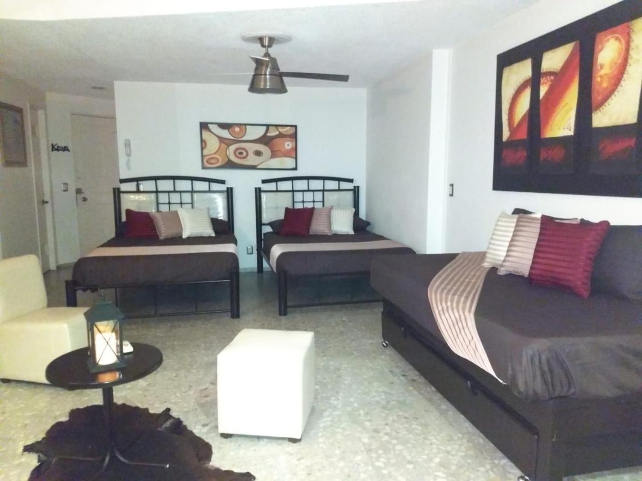 Select Torres Gemelas Acapulco