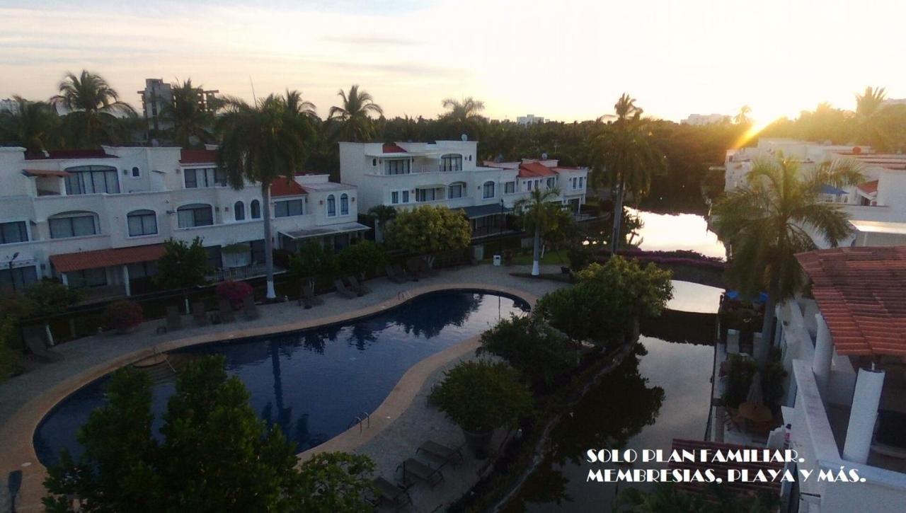 Privada Ubicada En El Campo De Golf Del Vidanta Mayan Palace