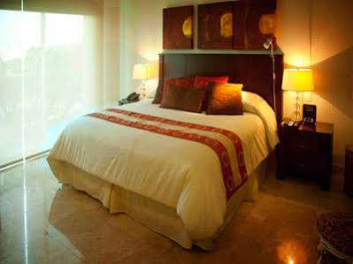 B Pichilingue & Club Apartahotel Acapulco