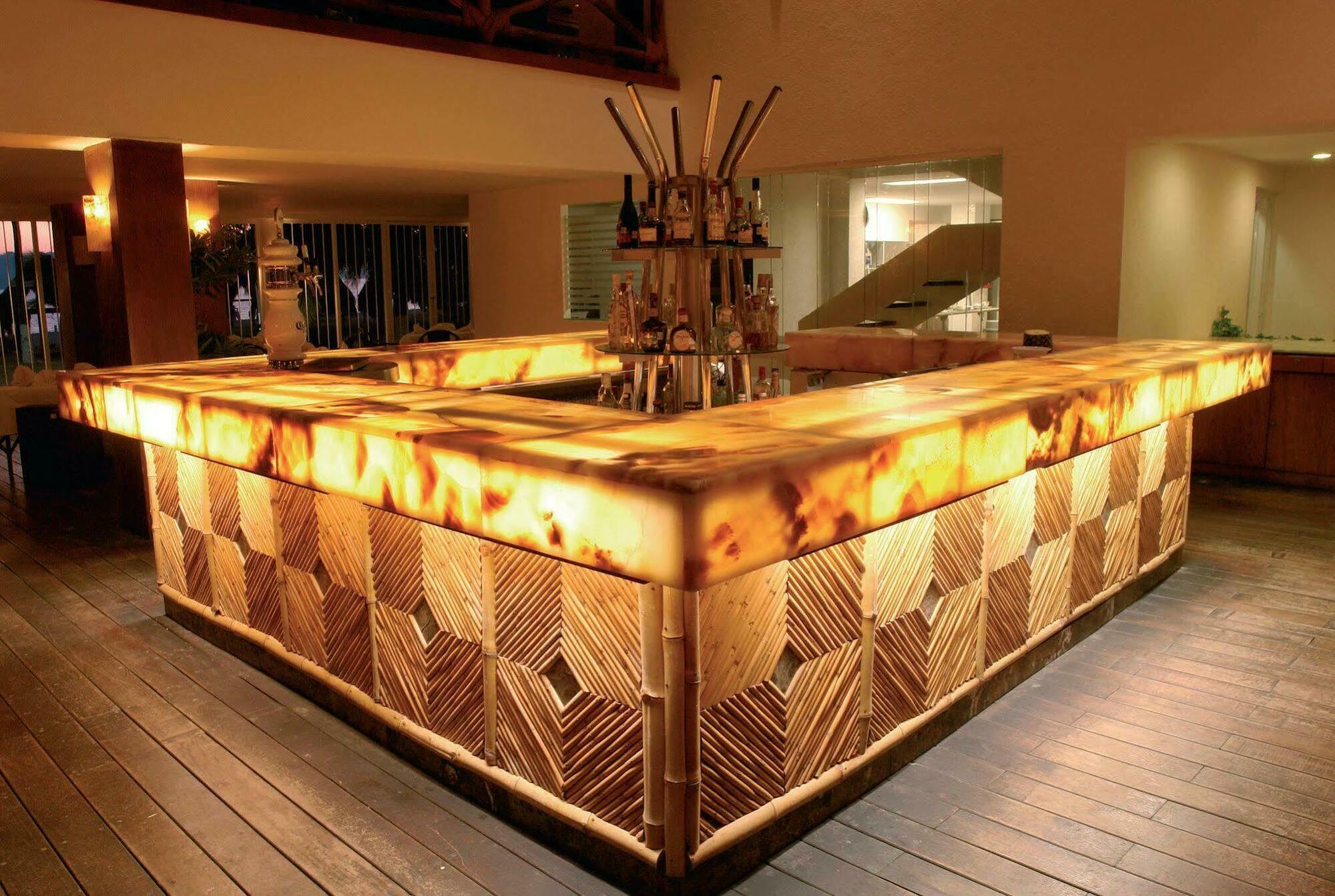 Hotel Emporio