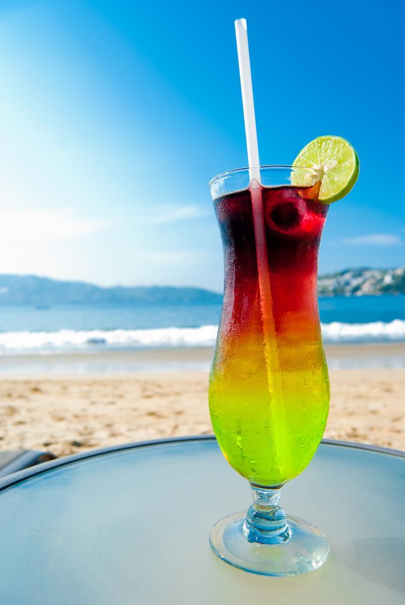 Ramada By Wyndham & Hotel Acapulco