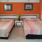 Hm Suites Diana