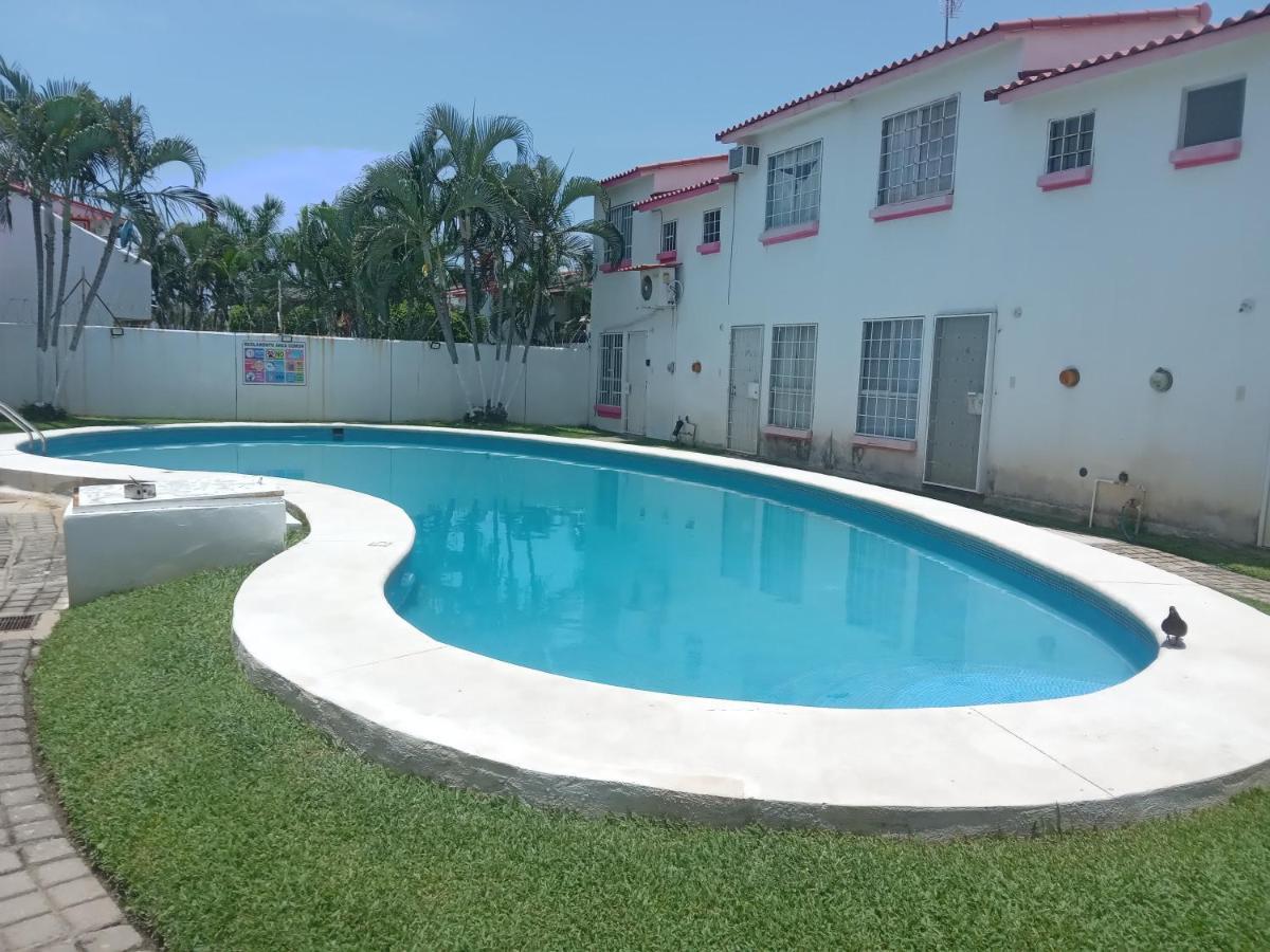 Сasa de vacaciones La Duquesa, Bonita Alberca, Casi En La Puerta, Wifi, Agradable, Tranquilidad