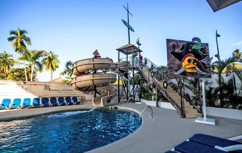 Avalon Excalibur Acapulco