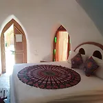 Wayahnb\'al eco hostal