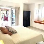 Casa de las Olas Surf&Beach Club