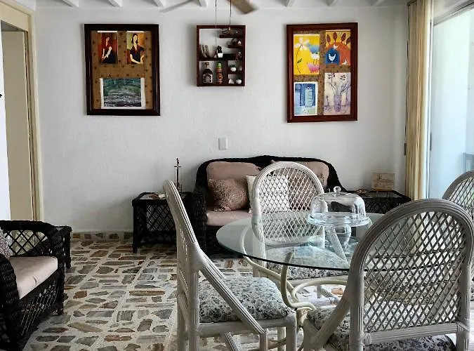 Departamento Sobre Costera, 1Min La Quebrada, 3M Playas Y Yates