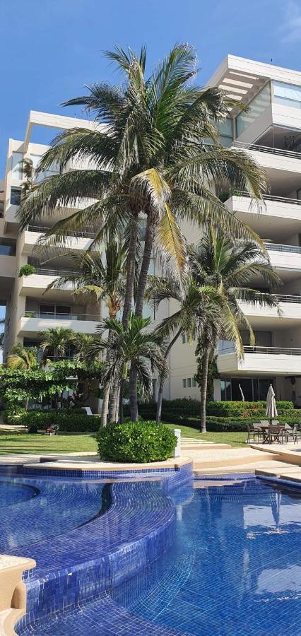 Luxury Beachfront Penthouse Acapulco
