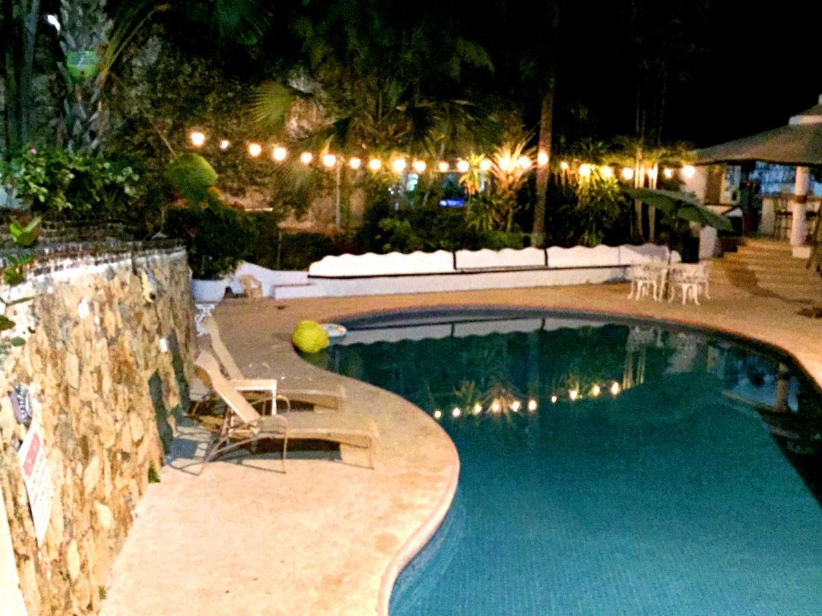 Villa Palmitas Acogedor Departamento Nivel Piscina Gigante Jardines