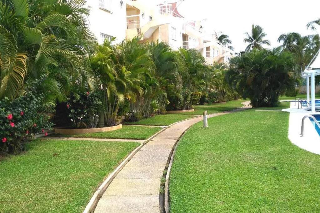 Diamante. Comodo Y Funcional Departamento En Puente Del Mar Acapulco