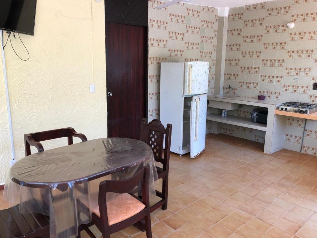 Bungalows Los Milagros Apartment *