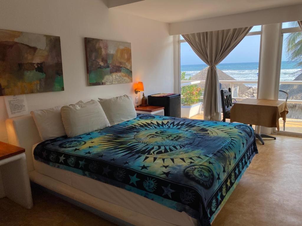 Casa De Olas Surf&beach Club Hotel