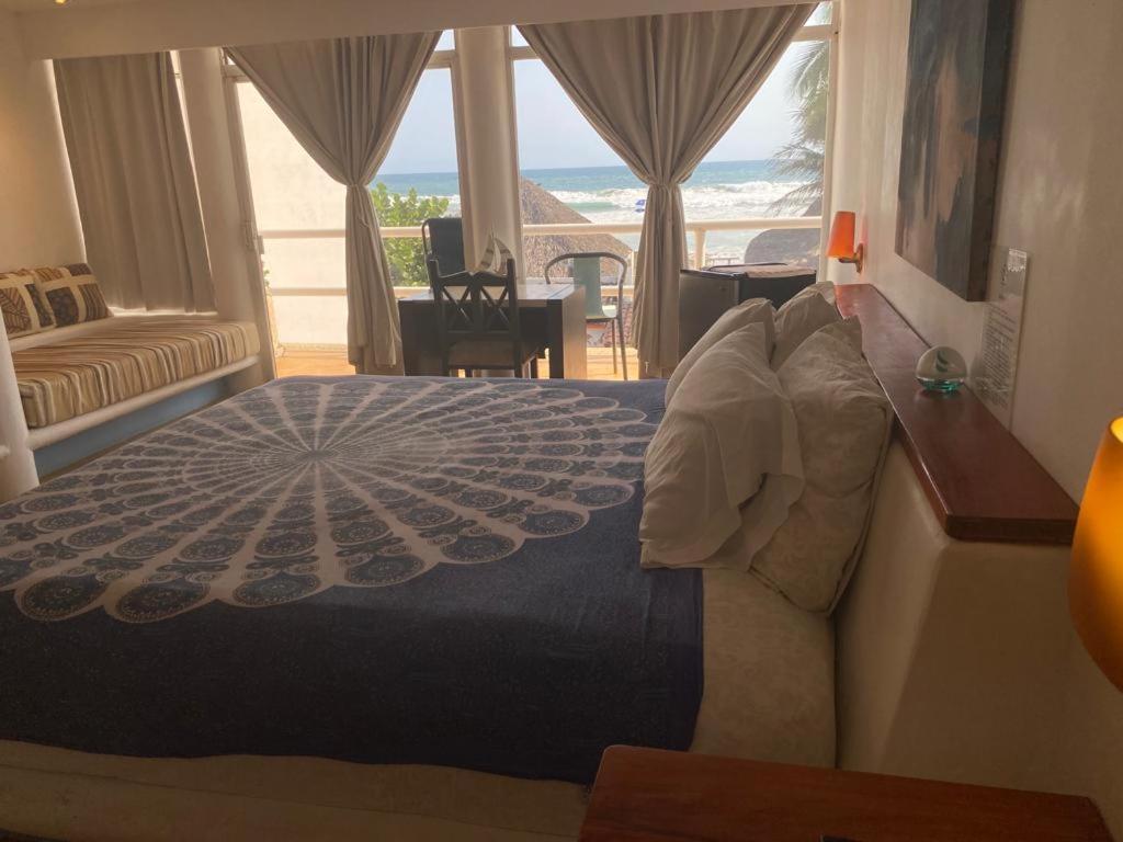 Casa De Olas Surf&beach Club