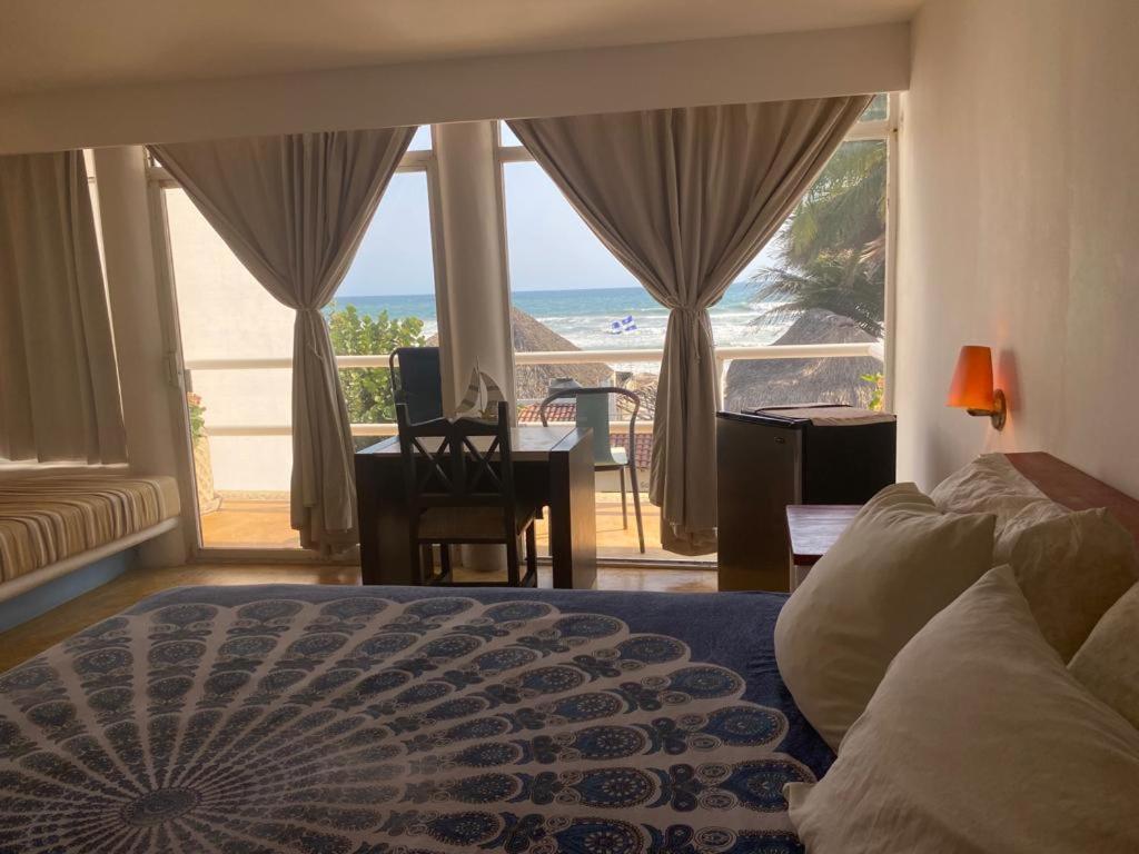 Hotel Casa De Olas Surf&beach Club 2*