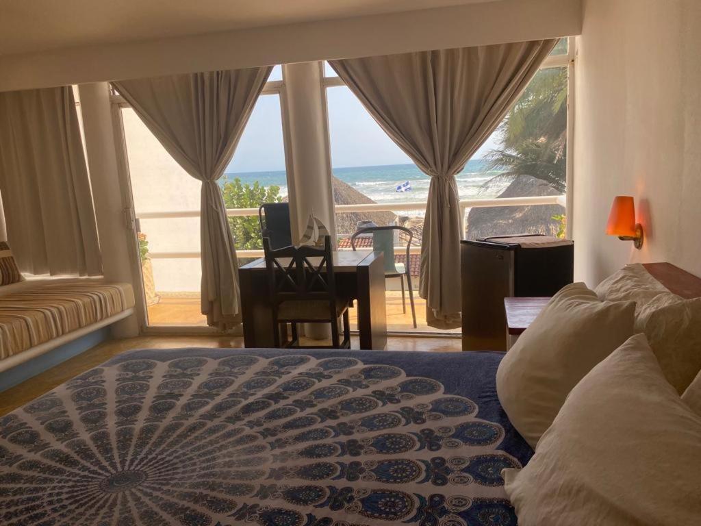 Casa De Olas Surf&beach Club Hotel 2*