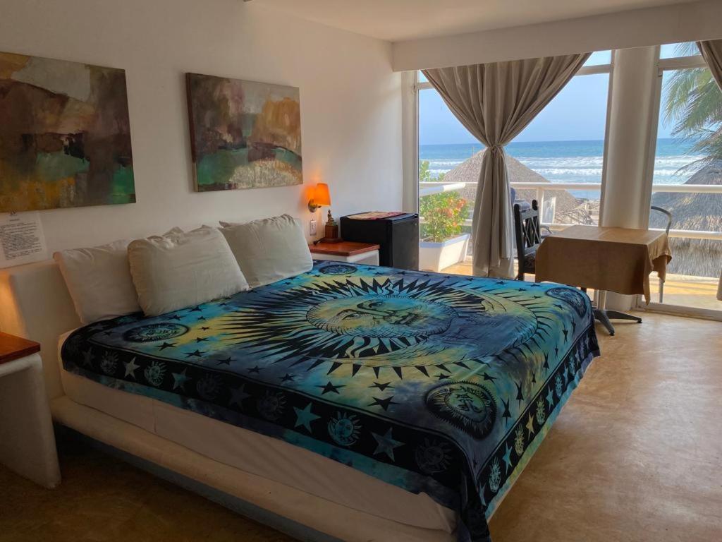 Casa De Olas Surf&beach Club Hotel