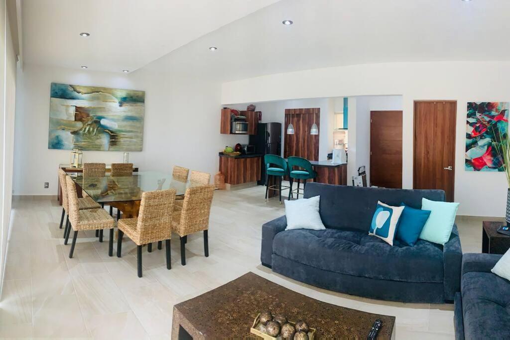 Depa De Lujo En Diamante Con Club De Playa A Pie-precio Especial Apartment