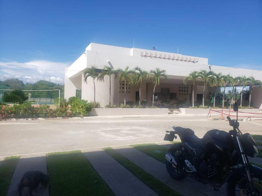 Depa De Lujo En Diamante Con Club De Playa A Pie-precio Especial Apartment