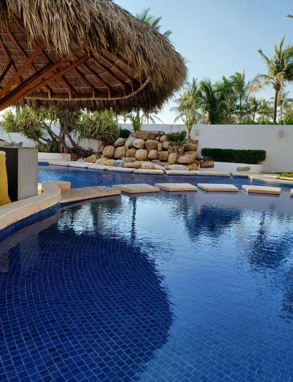 Depa De Lujo En Diamante Con Club De Playa A Pie-precio Especial Apartment Acapulco
