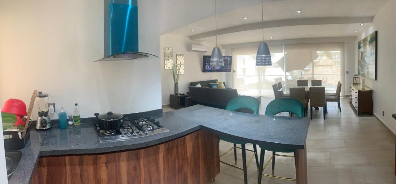 Depa De Lujo En Diamante Con Club De Playa A Pie-precio Especial * Acapulco