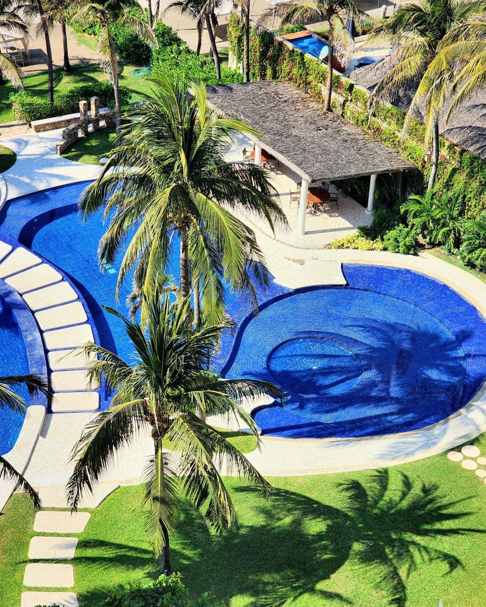 Luxury Beachfront Penthouse Acapulco
