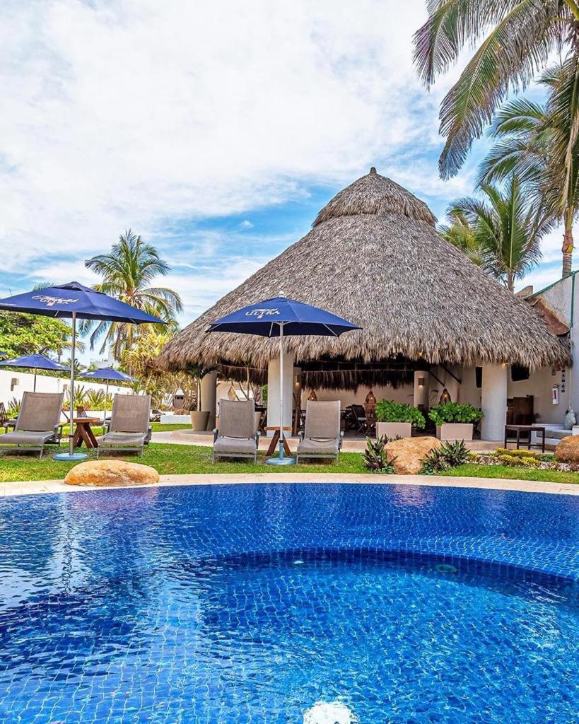 Depa De Lujo En Diamante Con Club De Playa A Pie-precio Especial Apartment