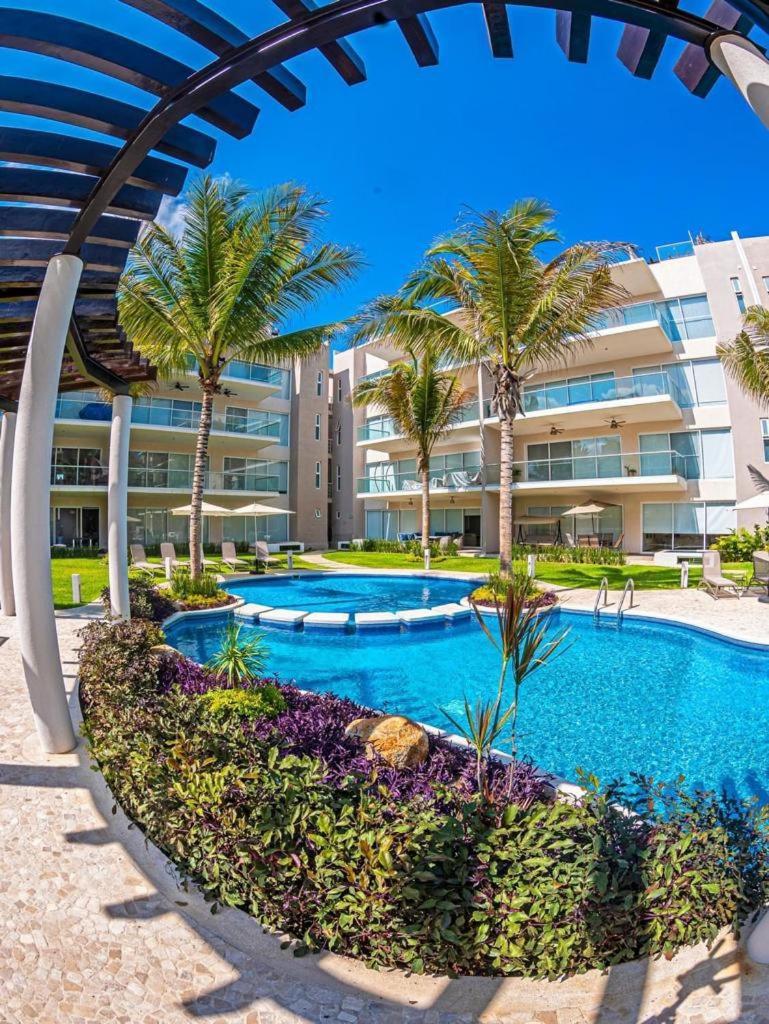 Depa De Lujo En Diamante Con Club De Playa A Pie-precio Especial * Acapulco