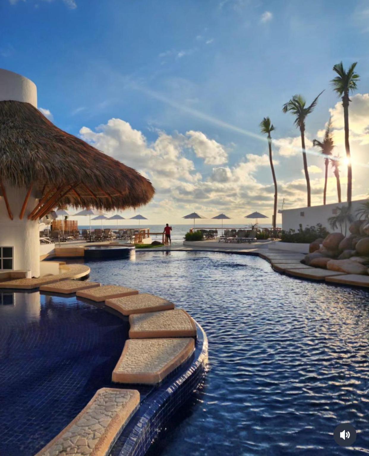Depa De Lujo En Diamante Con Club De Playa A Pie-precio Especial *