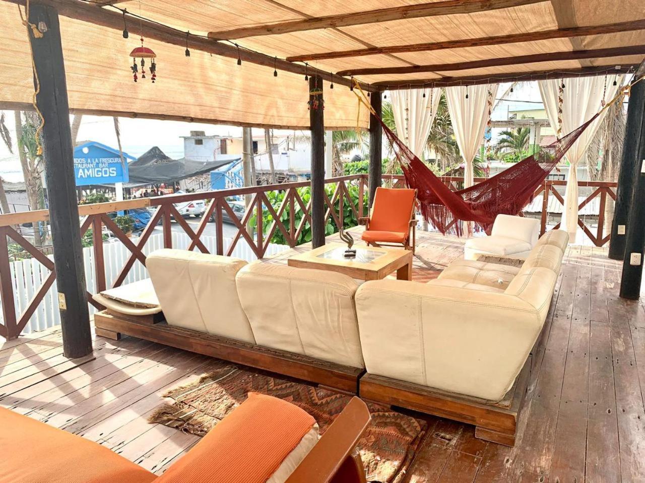 Casa De Olas Surf&beach Club