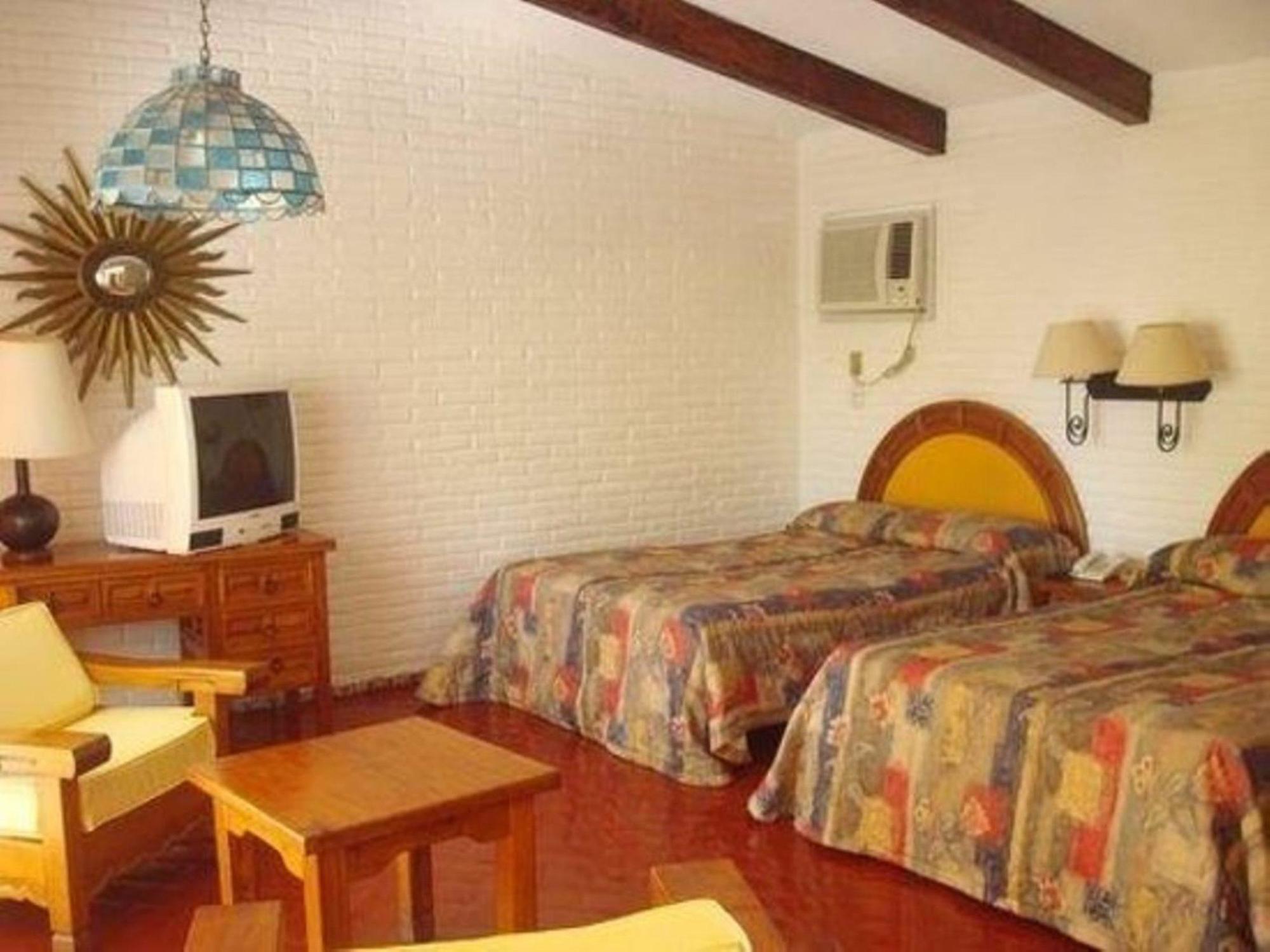 Hotel Real Bananas Acapulco