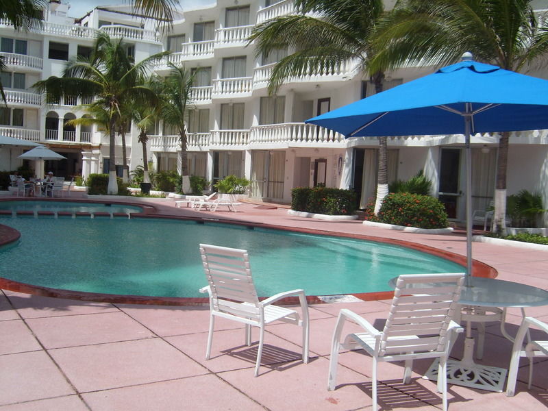 Hotel Maralisa Club