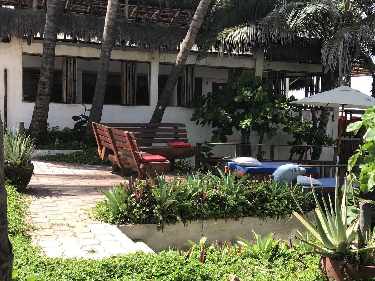 Casa De Olas Surf&beach Club Hotel